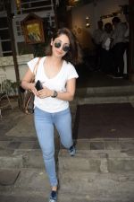 Yami Gautam spotted at Fable juhu on 5th Oct 2018