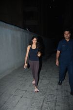 Janhvi Kapoor spotted at bandra on 8th Oct 2018 (10)_5bbefe09a5e6c.JPG