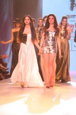 Divya Khosla Kumar at BT Fashion Week in Mumbai on 12th Oct 2018