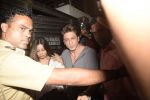Shah Rukh Khan at Zoya Akhtar_s birthday party in bandra on 14th Oct 2018 (193)_5bc4436db9fec.JPG