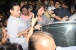 Shah Rukh Khan at Zoya Akhtar_s birthday party in bandra on 14th Oct 2018 (201)_5bc44378cdbdd.JPG