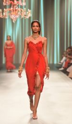 Model walk the ramp at Bombay Times Fashion Week (BTFW) 2018 Day 2 for Arpita Mehta Show on 16th Oct 2018  (15)_5bc6db57df57a.jpg