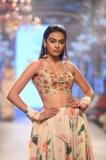 Model walk the ramp at Bombay Times Fashion Week (BTFW) 2018 Day 2 for Arpita Mehta Show on 16th Oct 2018  (5)_5bc6db4b70d7e.jpg