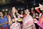 Ishita Dutta at Sindur Khela at North Bombay Sarbojanin Durga Puja in vile Parle on 19th Oct 2018  (26)_5bcd89605e229.JPG