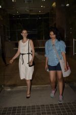 Kalki Koechlin Spotted At The View In Andheri on 23rd Oct 2018 (14)_5bd018287c701.JPG