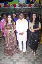 Sucheta Khanna, Mansi Srivastava at Phir Se Sharad Purnima Ni Raat Raghuleela Mall Kandivali Ni Saath Raas Garba on 23rd Oct 2018 (109)_5bd0207443ba7.JPG