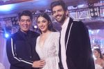 Kartik Aaryan, Kiara Advani as Showstoppers for Manish Malhotra_s Buy Now,See Now Collection on 25th Oct 2018 (4)_5bd2bf1f3628f.JPG