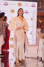 Kiara Advani as Showstopper for Manish Malhotra_s Buy Now,See Now Collection on 25th Oct 2018 (62)_5bd2bf737d0a0.JPG