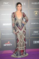Kareena Kapoor at The Vogue Women Of The Year Awards 2018 on 27th Oct 2018 (359)_5bd6d4ad290d1.JPG