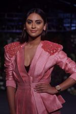 Krystle D�souza Walk The Ramp at The Wedding Junction Show on 27th Oct 2018 (33)_5bd6bd1c462e4.JPG