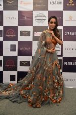 Malaika Arora Walk The Ramp As ShowStopper For Designer Kehia At The Wedding Junction Show on 28th Oct 2018  (9)_5bd81c4a9538e.JPG