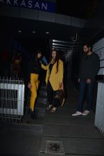 Poonam Dhillon with  Son Anmol & Daughter Paloma spotted at Hakkasan in bandra on 15th Nov 2018 (23)_5bee76af2d54a.JPG