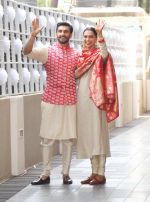  Deepika Padukone and Ranveer Singh at Ranveer_s Home in Khar on 18th Nov 2018 (3)_5bf2699009610.jpg