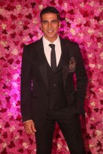 Akshay Kumar at the Red Carpet of Lux Golden Rose Awards 2018 on 18th Nov 2018 (22)_5bf3a5c63763d.jpg