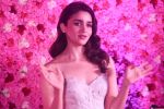 Alia Bhatt at the Red Carpet of Lux Golden Rose Awards 2018 on 18th Nov 2018 (69)_5bf3a5dae8925.jpg