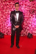 Karan Johar at the Red Carpet of Lux Golden Rose Awards 2018 on 18th Nov 2018 (58)_5bf3a74545b56.jpg