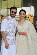 Ranveer singh, Deepika Padukone heading to Bangalore on 19th Nov 2018 (5)_5bf3b86bc0c47.jpg