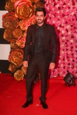 Sunny Singh Nijjar at the Red Carpet of Lux Golden Rose Awards 2018 on 18th Nov 2018 (20)_5bf3a957bd50e.jpg