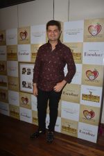 Dabboo Ratnani at the launch of Hand Painted Animal Calendar By Filmmaker Omung Kumar on 21st Nov 2018 (133)_5bf65e1300f90.JPG