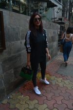 Parineeti Chopra spotted at Indigo in bandra on 21st Nov 2018 (7)_5bf6517d83d9c.JPG