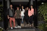 Sanjay Kapoor With Family At Soho House In Juhu on 28th Nov 2018 (1)_5bff96a65a60b.jpg