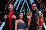 Badshah, Matt Hardy, Neha Kakkar at Indian Idol Session 10 for Shoot Special Episode on 5th Dec 2018 (67)_5c08d26d8b84a.JPG