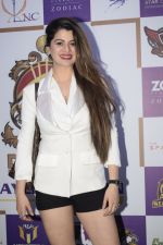 Kainaat Arora at Dreamz Premiere Legue players auction in ITC Grand Central in parel on 15th Dec 2018 (22)_5c175c0f947c4.JPG