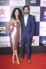 at Red Carpet of Star Screen Awards 2018 on 16th Dec 2018 (15)_5c1891d7b845f.JPG
