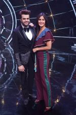 Katrina Kaif, Manish Paul with team Zero on the sets of Indian Idol Grand Finale in Yashraj Studio, Andheri on 19th Dec 2018