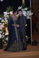 Priyanka Chopra and Nick Jonas at Wedding reception in Mumbai on 19th Dec 2018 (11)_5c1b38b51198a.jpg