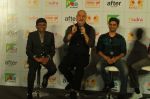 Anupam Kher, Akshaye Khanna, Vijay Gutte at the Trailer Launch Of Film The Accidental Prime Minister on 26th Dec 2018 (65)_5c2c6e672df23.JPG