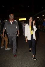 Boney Kapoor,Janhvi Kapoor spotted at airport in andheri on 29th Dec 2018 (31)_5c2c6eb5c3d38.JPG