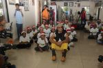Vidyut Jamwal celebrates christmas with the kids of Smile foundation in andheri on 25th Dec 2018 (6)_5c2c61eae74f4.JPG