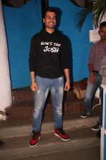 at the Success party of film Uri in Olive, bandra on 16th Jan 2019 (26)_5c4027ea2cf74.JPG