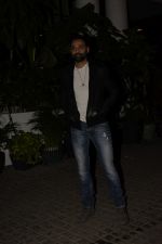 Abhay Deol spotted at Soho House juhu on 18th Jan 2019 (16)_5c456bbe87619.JPG