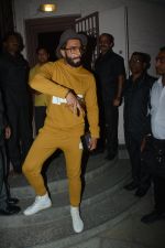 Ranveer Singh Spotted At Dubbing Studio In Bandra on 23rd Jan 2019 (9)_5c495e3421814.JPG