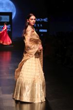Aditi Rao Hydari walk the ramp for Latha Sailesh Singhania Show at Lakme Fashion Week 2019  on 3rd Feb 2019  (23)_5c593ea7da7bb.jpg