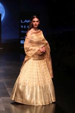 Aditi Rao Hydari walk the ramp for Latha Sailesh Singhania Show at Lakme Fashion Week 2019  on 3rd Feb 2019  (27)_5c593eae1dff6.jpg