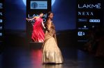 Aditi Rao Hydari walk the ramp for Latha Sailesh Singhania Show at Lakme Fashion Week 2019  on 3rd Feb 2019  (32)_5c593eb7c9356.jpg