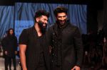 Aditya Roy Kapoor walk the ramp for Kunal Rawal at Lakme Fashion Week 2019  on 3rd Feb 2019  (1)_5c593e23c353d.jpg