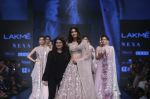 Diana Penty Walk the Ramp for Mishru Show at Lakme Fashion Week 2019 on 1st Feb 2019 (40)_5c593e6e2b7f8.jpg