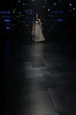Isabelle Kaif walk the ramp for Shehla Khan at Lakme Fashion Week 2019  on 3rd Feb 2019 (35)_5c593ef88add4.jpg