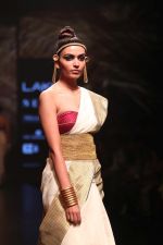 Model Walk the Ramp for on Day 2 at Lakme Fashion Week 2019 on 2nd Feb 2019 (39)_5c5939563a948.jpg
