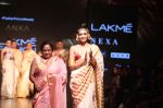 Model Walk the Ramp for on Day 2 at Lakme Fashion Week 2019 on 2nd Feb 2019 (46)_5c59396285514.jpg