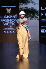 Model Walk the Ramp for on Day 2 at Lakme Fashion Week 2019 on 2nd Feb 2019 (50)_5c593968ab9c2.jpg