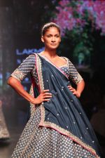 Model walk the Ramp for Anushree Reddy at Lakme Fashion Week 2019 on 2nd Feb 2019  (32)_5c593c645af6b.jpg