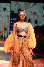 Model walk the Ramp for Shivan and Narresh at Lakme Fashion Week 2019 on 3rd Feb 2019 (35)_5c593c50554d4.jpg