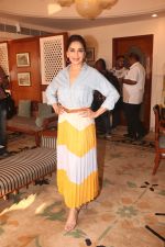 Madhuri Dixit at the promotion of film Total Dhamaal in Sun n Sand juhu on 13th Feb 2019 (20)_5c652eb4a8af8.jpg