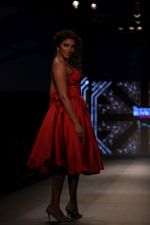 at Smile Foundation & Designer Sailesh Singhania fashion show for the 13th edition of Ramp for Champs at the race course in mahalxmi on 13th Feb 2019 (37)_5c651ded4f378.jpg