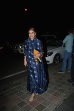 Raveena Tandon with her parents & kids spotted at Hakkasan in bandra on 17th Feb 2019 (7)_5c6a63ae62d28.jpg